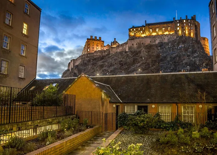 Castle View&Grassmarket Studio Flat With Luxury Bathroom